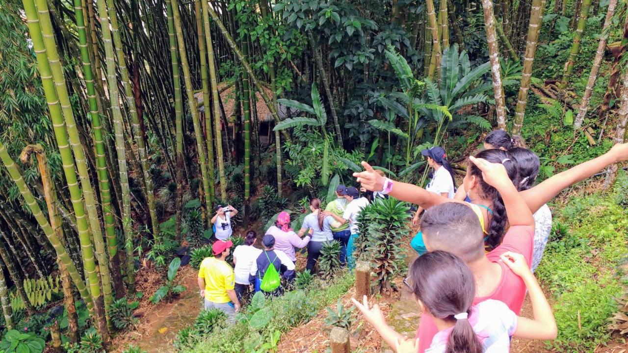Finca Turistica Los Rosales Перейра Экстерьер фото