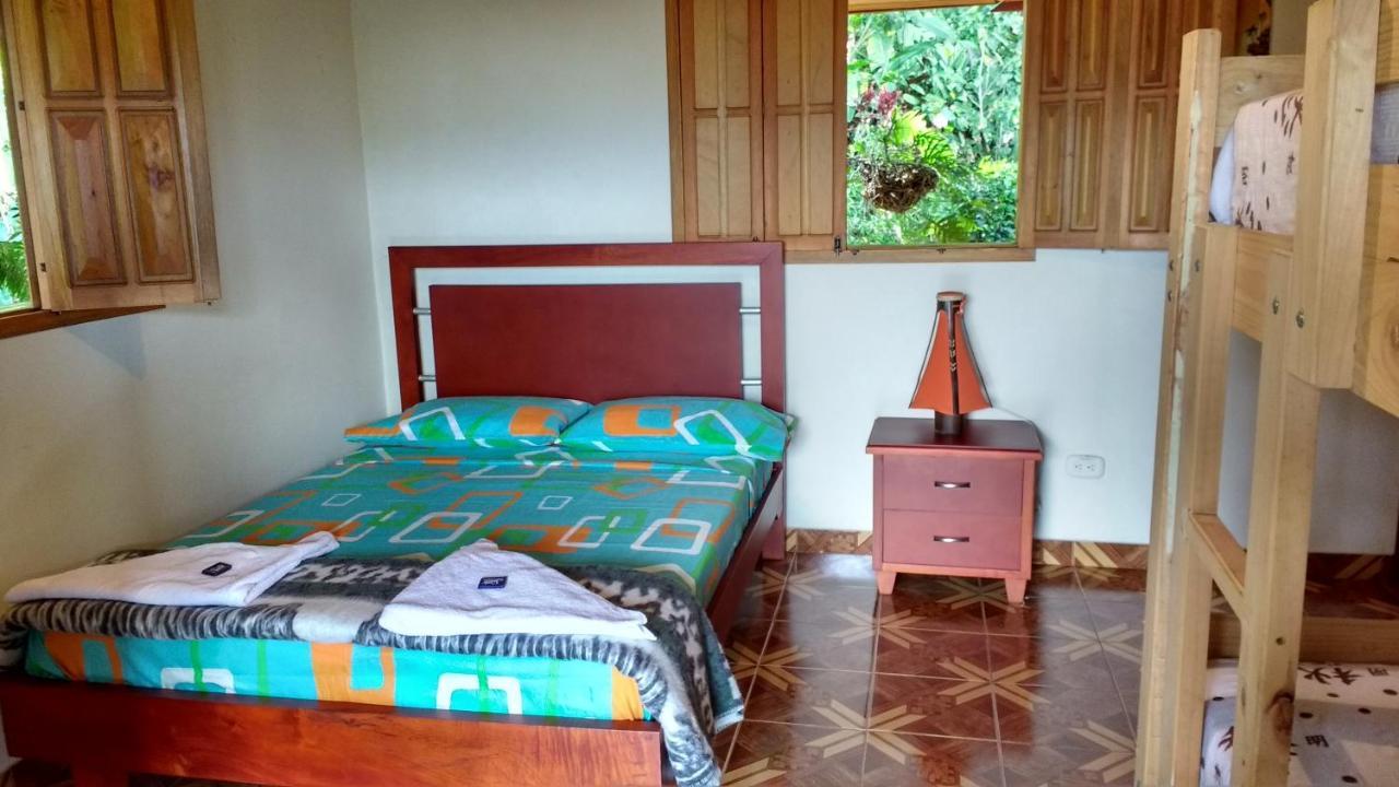 Finca Turistica Los Rosales Перейра Экстерьер фото